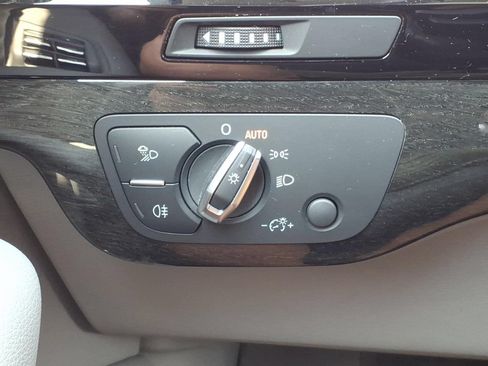 Used 2018 Audi Q7 3.0T Premium Plus AWD/4WD image 31