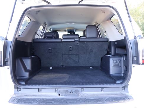 Used 2022 Toyota 4Runner TRD Off-Road Premium image 22