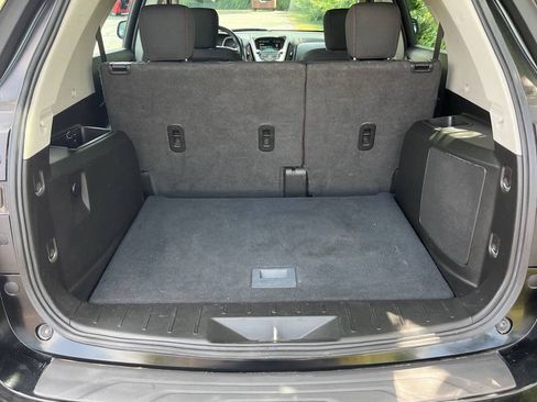 Used 2017 Chevrolet Equinox LS FWD image 18