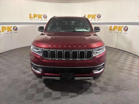 Used 2024 Jeep Wagoneer Series II image 2