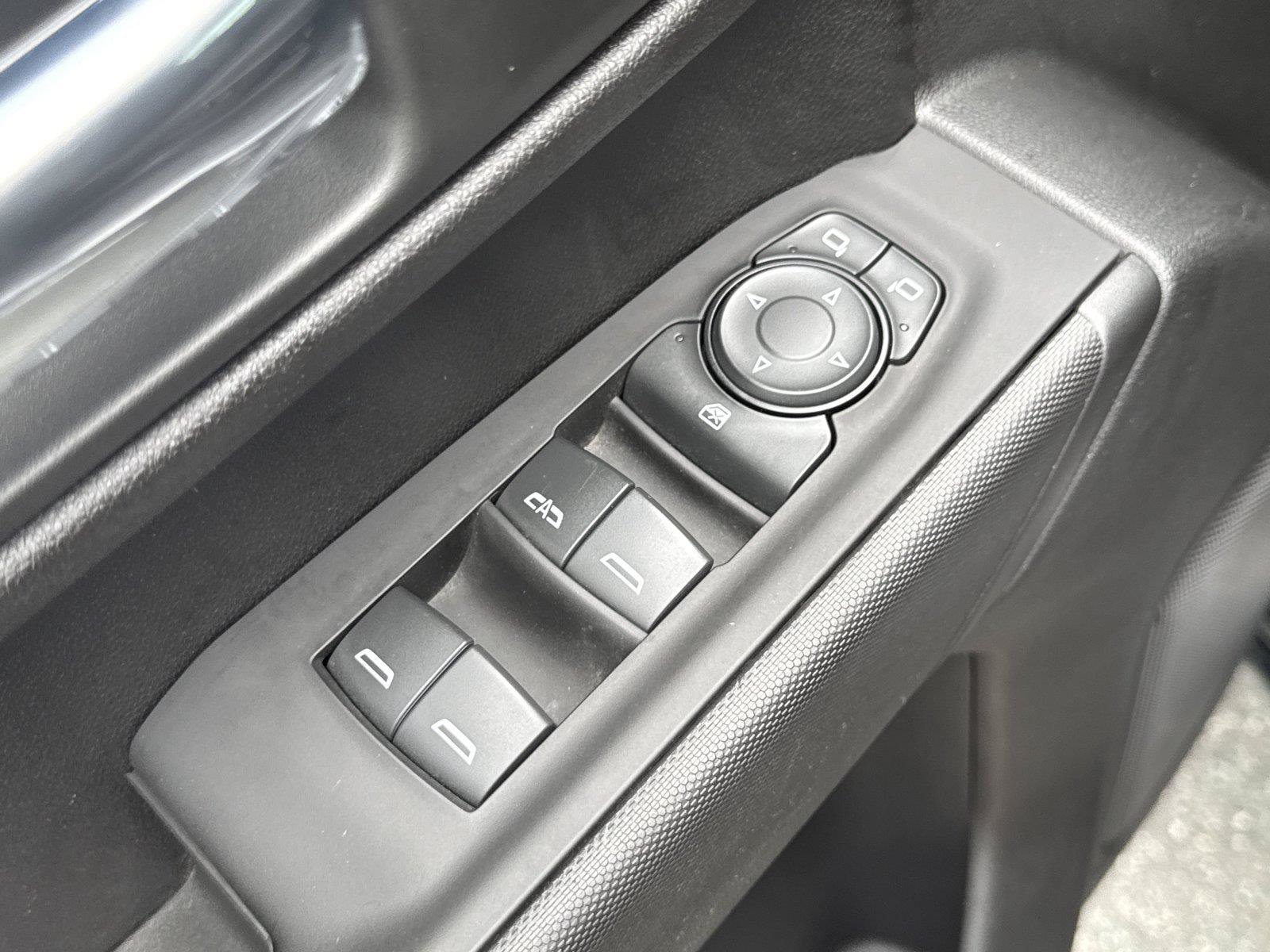 Used 2024 Chevrolet Silverado 1500 Custom RWD image 17