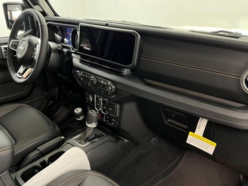 New 2025 Jeep Wrangler Sahara image 24