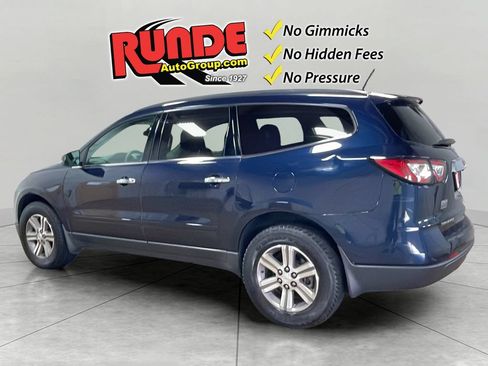 Used 2017 Chevrolet Traverse LT w/ Traveler's Package FWD image 4