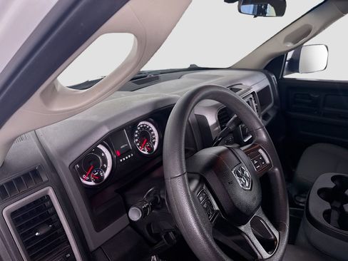 Used 2018 RAM 2500 Tradesman w/ Chrome Appearance Group image 22