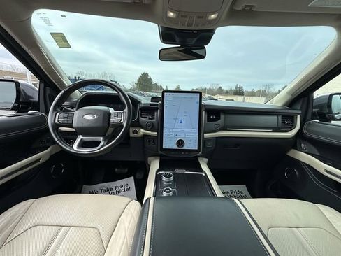 Used 2023 Ford Expedition Platinum image 21