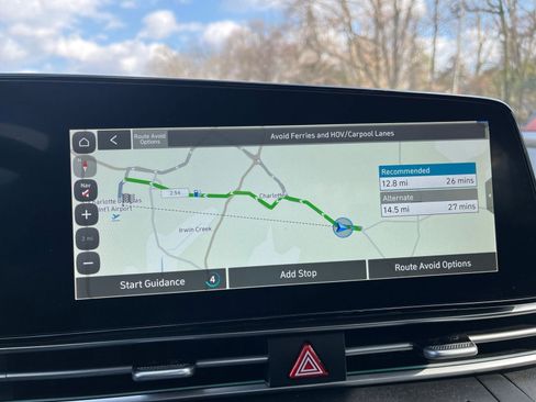 Used 2025 Hyundai Elantra SEL image 20