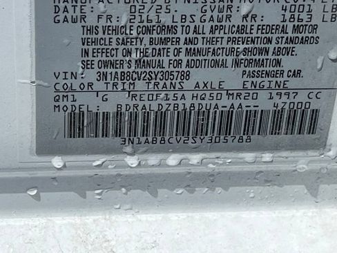 Used 2025 Nissan Sentra SV FWD image 34