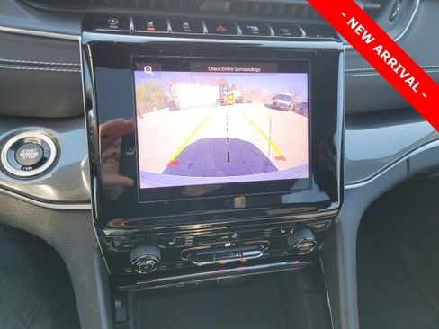 Used 2022 Jeep Grand Cherokee Altitude image 10