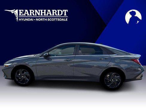 New 2026 Hyundai Elantra SEL Sport Premium image 3