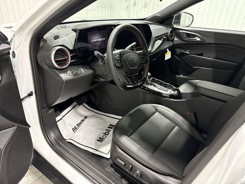 New 2026 Chevrolet Trax RS image 10