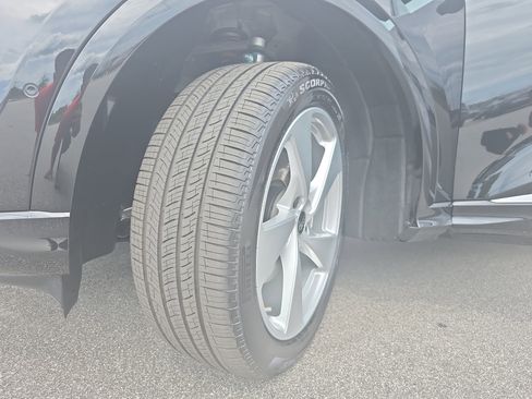 New 2025 Audi Q5 Premium Plus image 31