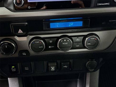 Used 2021 Toyota Tacoma SR5 w/ Technology Package image 9