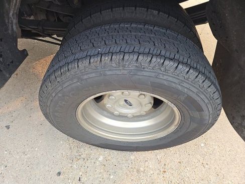 Used 2022 Ford F350 Platinum image 3