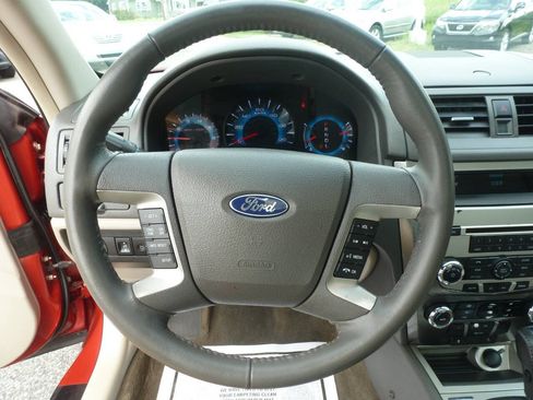 Used 2010 Ford Fusion SEL FWD image 15