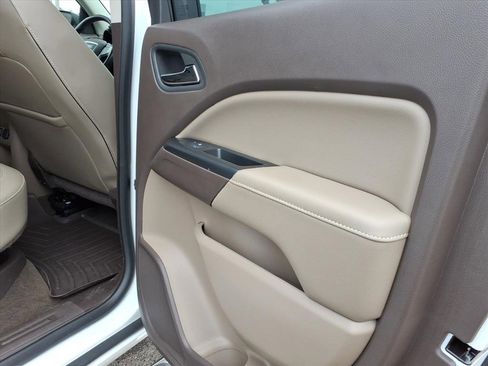 Used 2018 GMC Canyon SLT w/ Driver Alert Package image 13