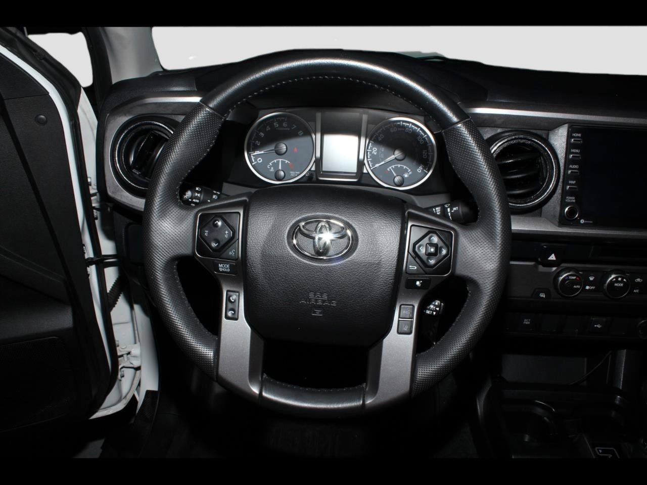 Used 2021 Toyota Tacoma SR5 RWD image 30