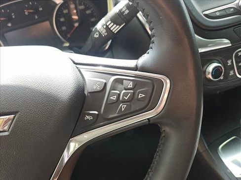 Used 2022 Chevrolet Equinox LT FWD image 20