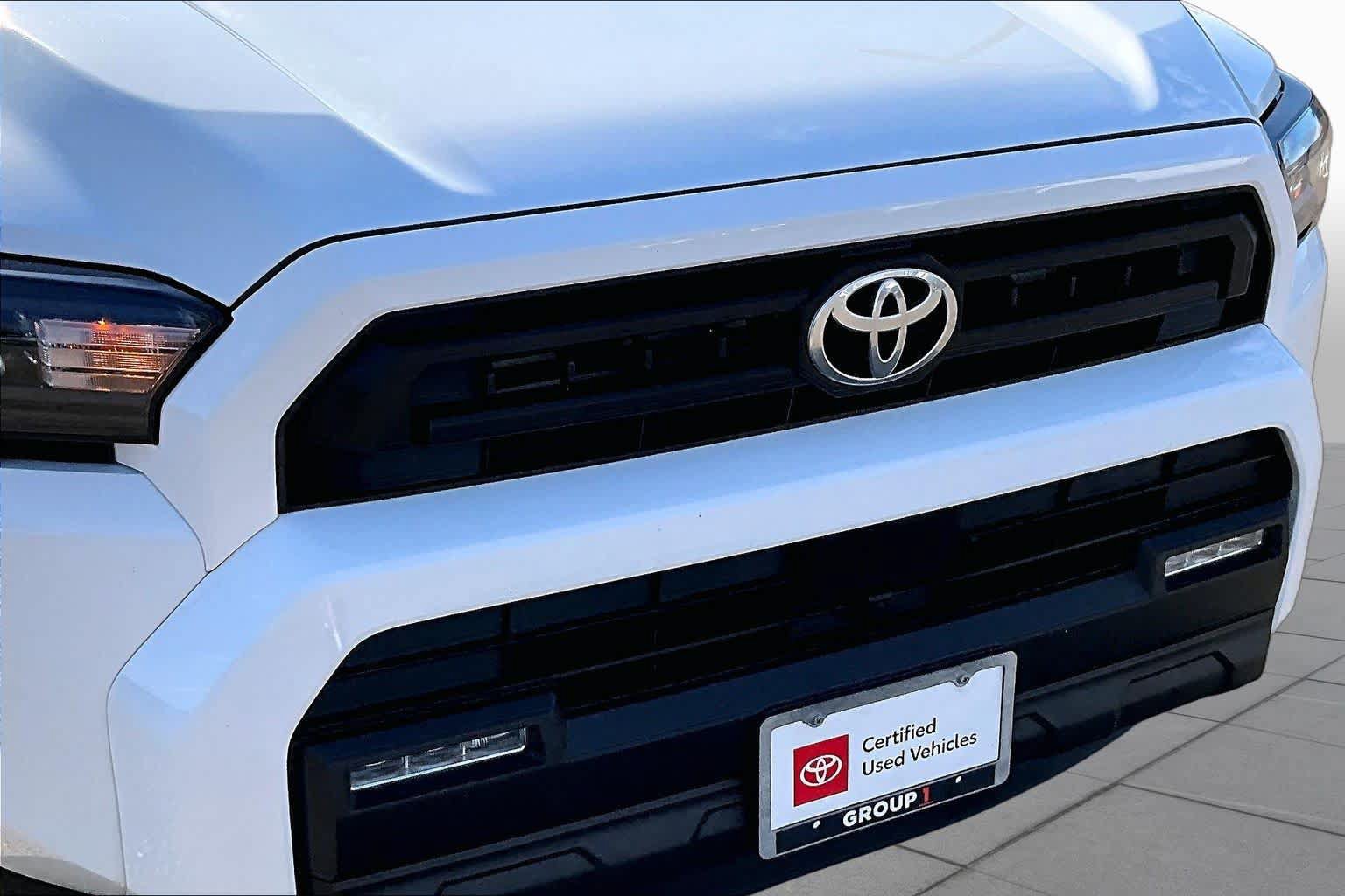 Certified 2025 Toyota 4Runner SR5 AWD/4WD image 29