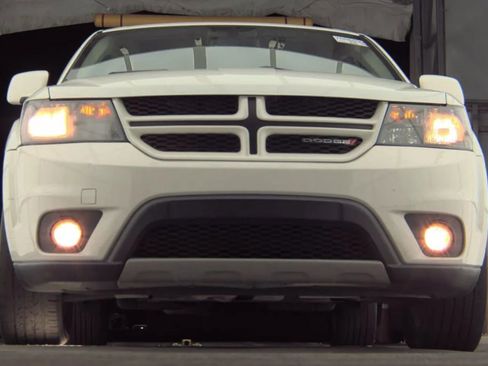 Used 2018 Dodge Journey GT image 2