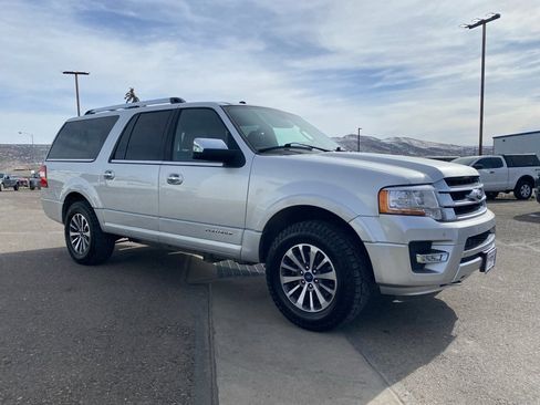 Used 2017 Ford Expedition EL Platinum image 20