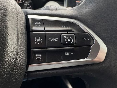 Used 2023 Jeep Compass Limited AWD/4WD image 25