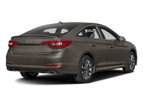 Used 2017 Hyundai Sonata Sport FWD image 2