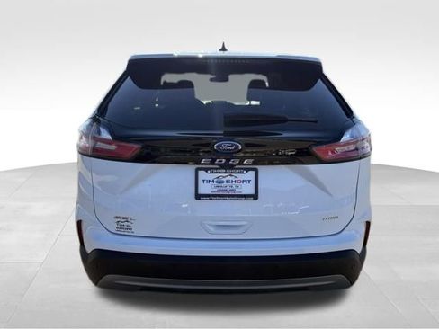 Used 2024 Ford Edge SEL image 6