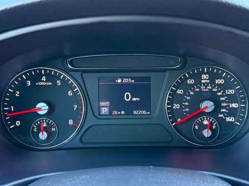 Used 2020 Kia Sorento LX image 13