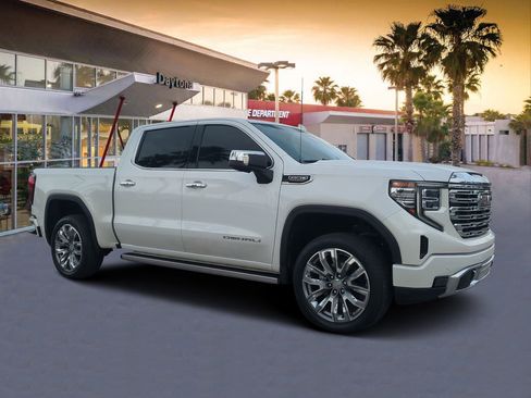 Used 2023 GMC Sierra 1500 Denali w/ Denali Reserve Package image 1