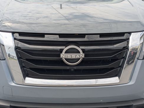 Used 2024 Nissan Pathfinder Platinum w/ Cargo Package AWD/4WD image 9