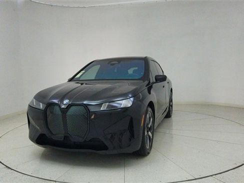 Used 2026 BMW iX xDrive45 image 61