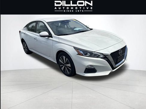 Used 2022 Nissan Altima 2.5 SV AWD/4WD image 12