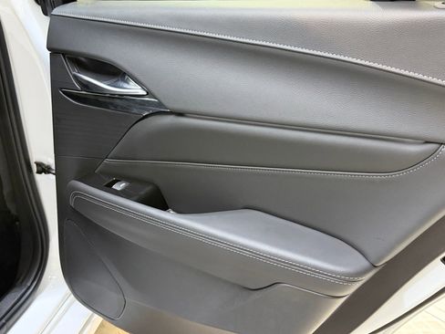 Certified 2025 Cadillac CT4 Premium Luxury RWD image 40