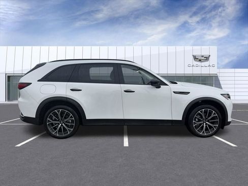 Used 2025 MAZDA CX-70 Plug-In Hybrid w/ Premium Pkg image 2