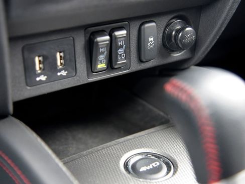 Used 2025 Mitsubishi Outlander Sport LE image 25