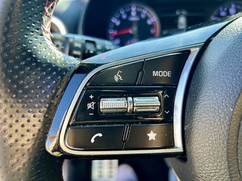 Used 2023 Kia Forte GT image 19