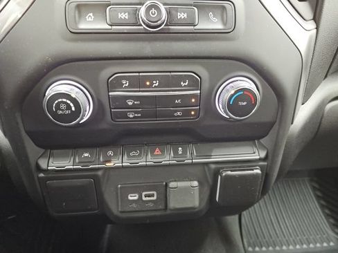 Used 2022 Chevrolet Silverado 1500 Custom AWD/4WD image 7