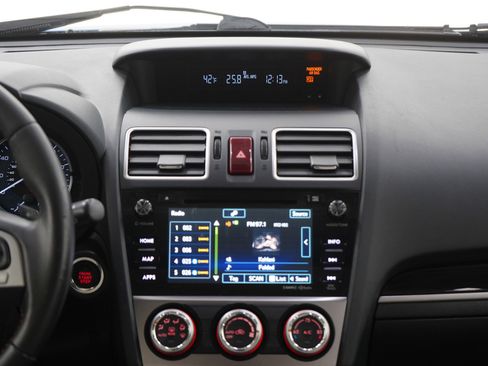 Used 2016 Subaru Crosstrek 2.0i Limited image 16