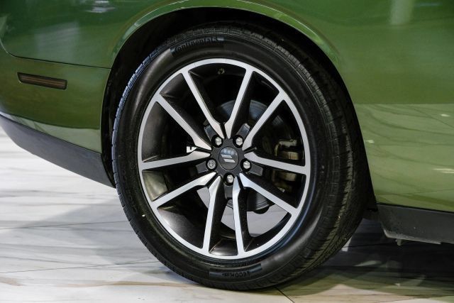 Used 2022 Dodge Challenger R/T w/ Plus Package RWD image 41