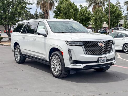 Used 2021 Cadillac Escalade ESV Premium Luxury w/ Driver Assist Tech Package AWD/4WD image 5