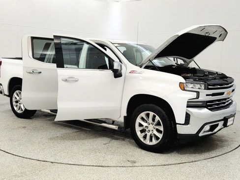 Used 2019 Chevrolet Silverado 1500 LTZ w/ LTZ Premium Package image 9