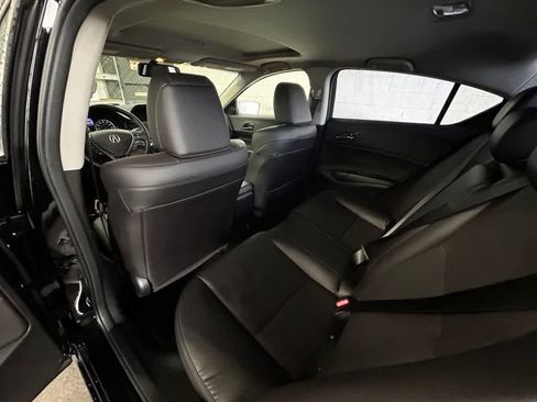 Used 2015 Acura ILX w/ Technology Package FWD image 11