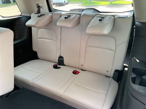 New 2026 Nissan Pathfinder SL FWD image 16