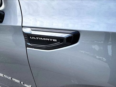 Used 2026 GMC Yukon Denali Ultimate AWD/4WD image 24
