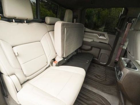 Used 2024 GMC Sierra 1500 SLT w/ SLT Premium Plus Package AWD/4WD image 32