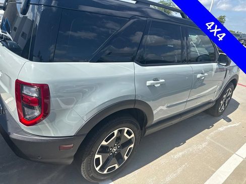 Used 2023 Ford Bronco Sport Outer Banks w/ Tech Package AWD/4WD image 8