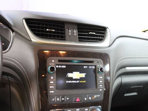 Used 2017 Chevrolet Traverse Premier AWD/4WD image 18