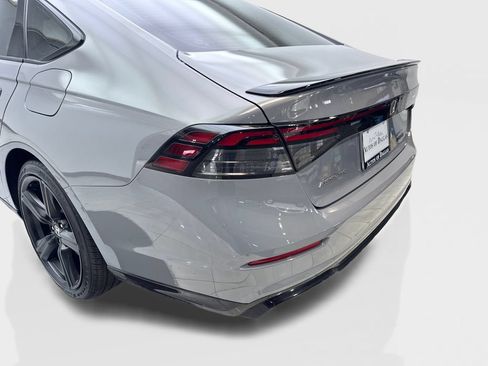 Used 2025 Honda Accord Sport image 19