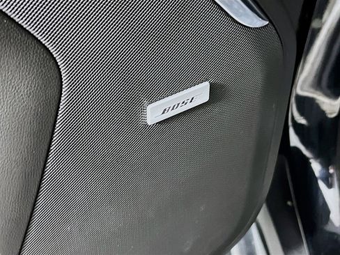 Used 2023 GMC Yukon Denali w/ Advanced Technology Package image 18