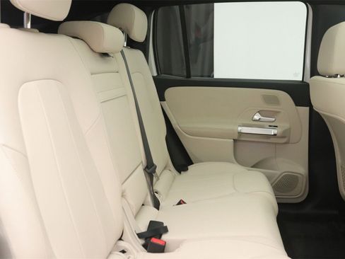 New 2025 Mercedes-Benz EQB 300 4MATIC image 10